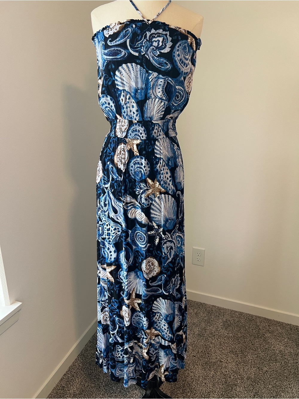White House Black Market Maxi Dress - Medium